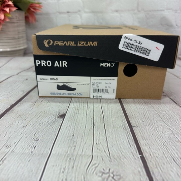 NIB Pearl Izumi PRO Air Road Cycling Shoes - 3-Hole (For Women & men) - Picture 8 of 8